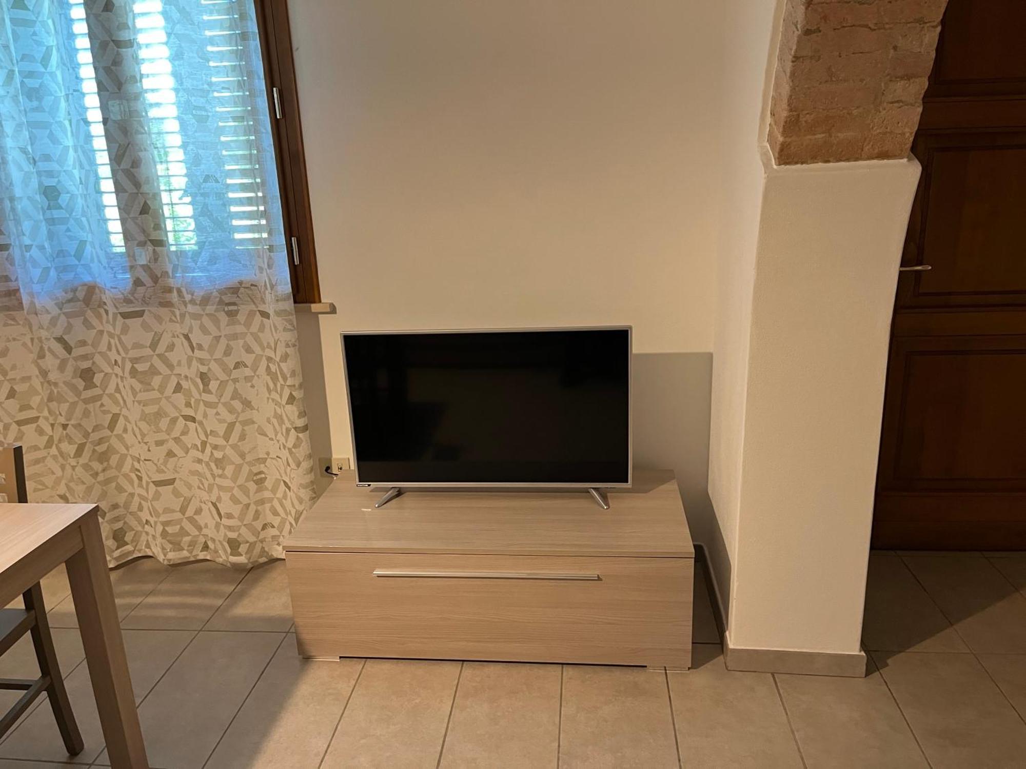 Holiday House La Rosa Terricciola Luaran gambar
